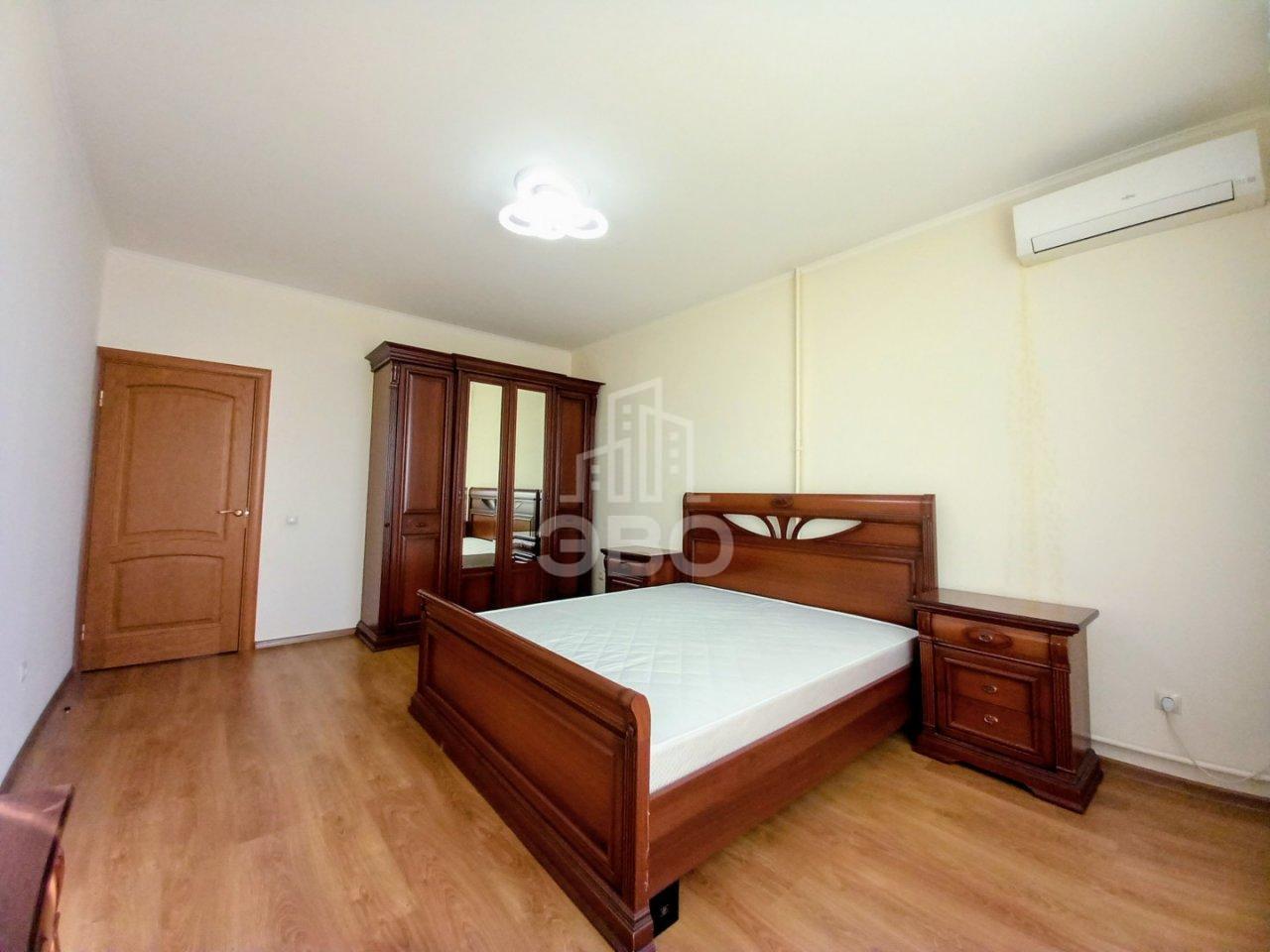 трехкомнатная квартира в Санкт-Петербурге по адресу: Выборгское ш., 15