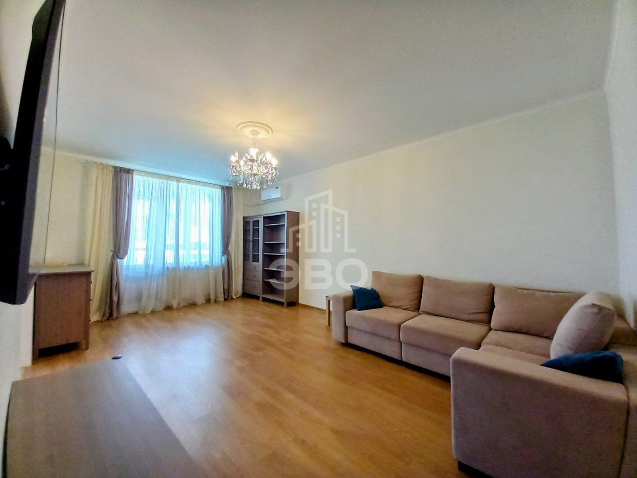 трехкомнатная квартира в Санкт-Петербурге по адресу: Выборгское ш., 15