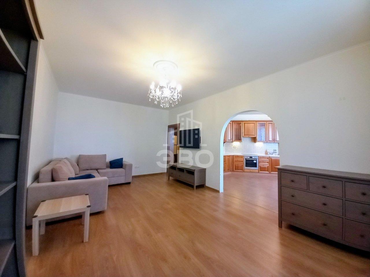 трехкомнатная квартира в Санкт-Петербурге по адресу: Выборгское ш., 15