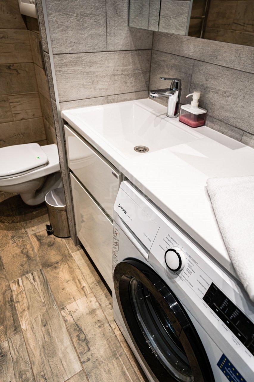 двухкомнатная квартира в Санкт-Петербурге по адресу: Черняховского ул., 25