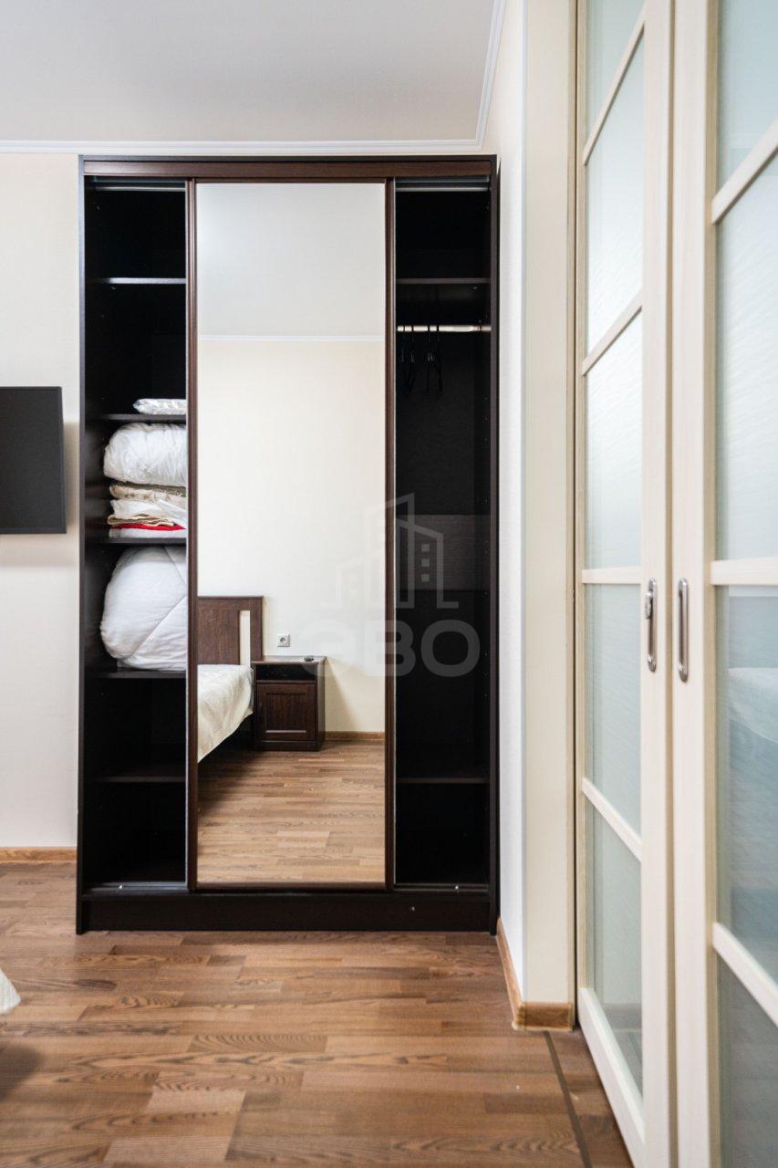 двухкомнатная квартира в Санкт-Петербурге по адресу: Черняховского ул., 25