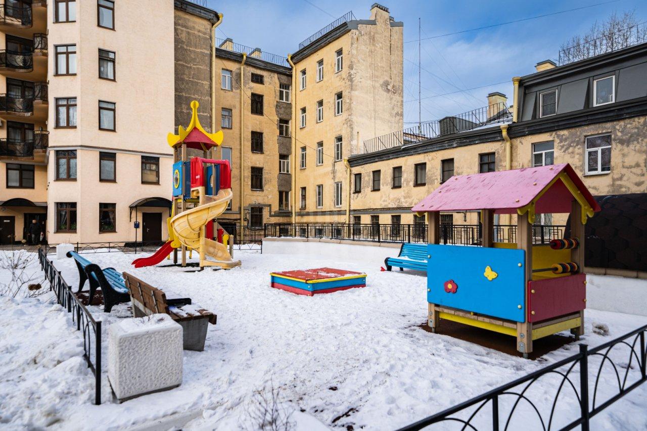 двухкомнатная квартира в Санкт-Петербурге по адресу: Черняховского ул., 25