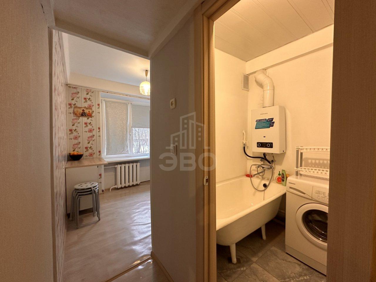 двухкомнатная квартира в Санкт-Петербурге по адресу: Новоизмайловский проспект, 26, к 3