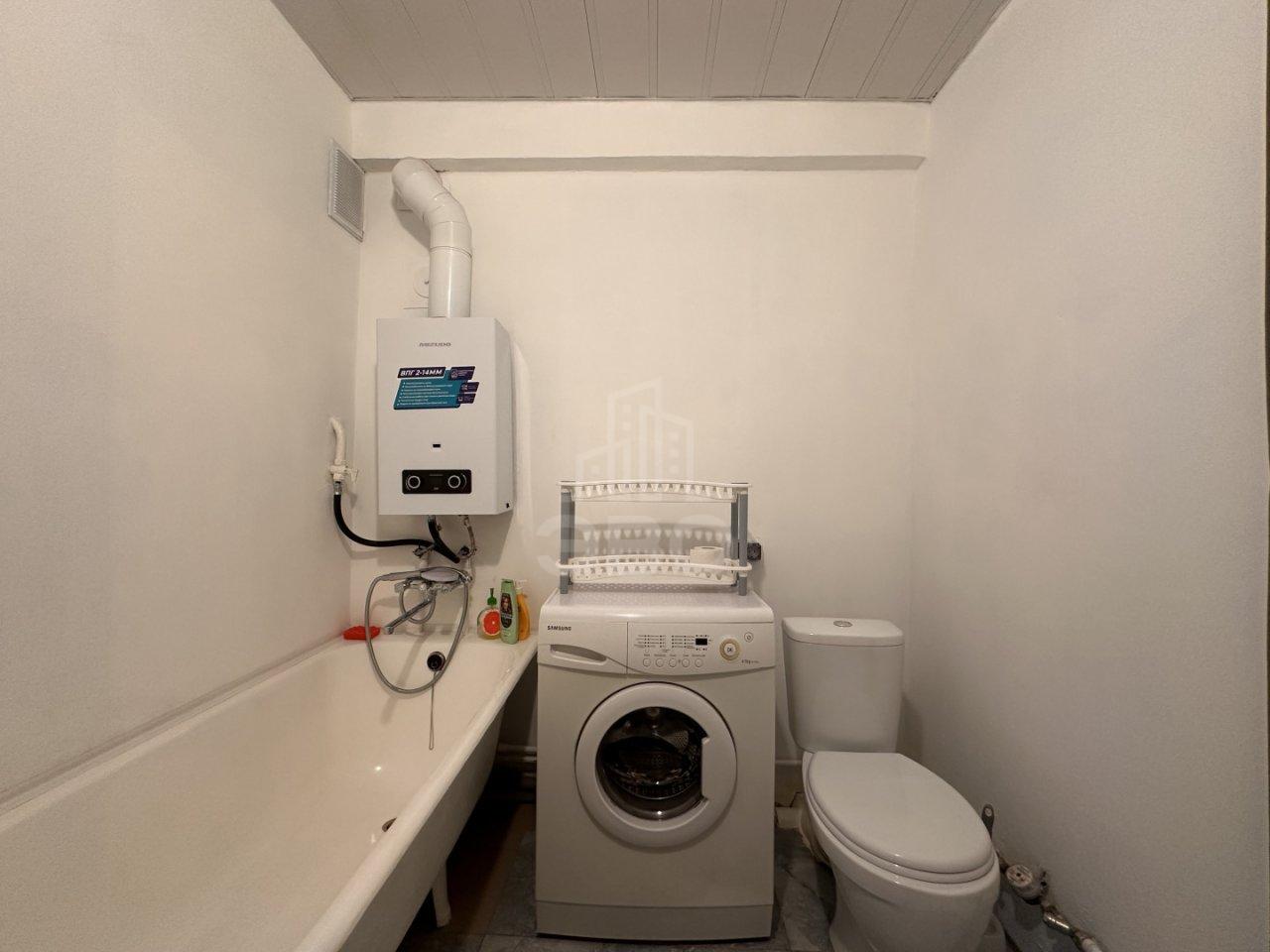 двухкомнатная квартира в Санкт-Петербурге по адресу: Новоизмайловский проспект, 26, к 3