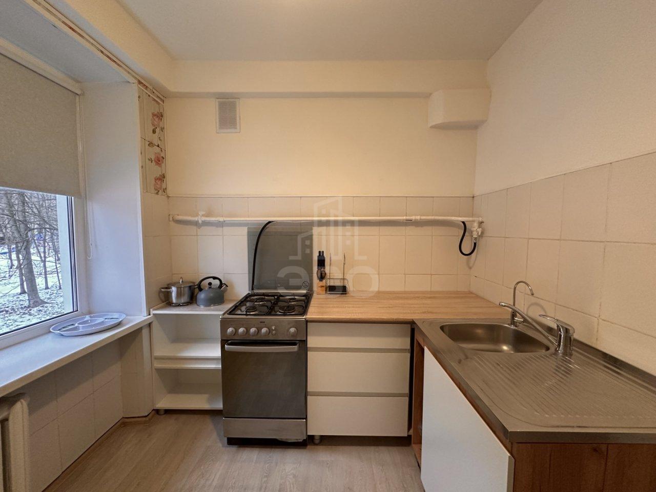 двухкомнатная квартира в Санкт-Петербурге по адресу: Новоизмайловский проспект, 26, к 3