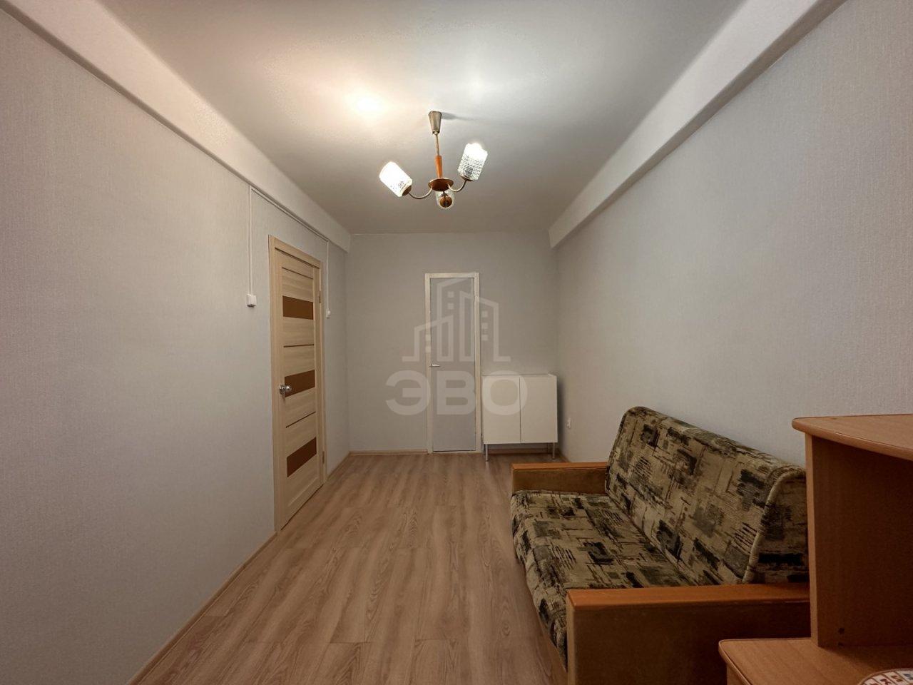 двухкомнатная квартира в Санкт-Петербурге по адресу: Новоизмайловский проспект, 26, к 3