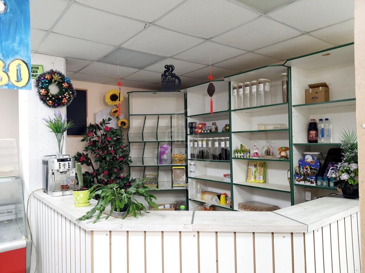 коммерция в Санкт-Петербурге по адресу: Малиновская ул., 8