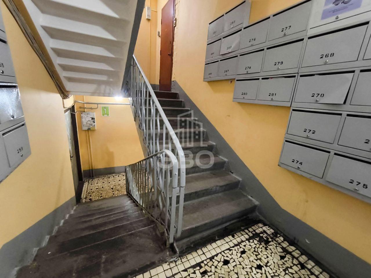 однокомнатная квартира в Санкт-Петербурге по адресу: Вавиловых ул., 4, к 1