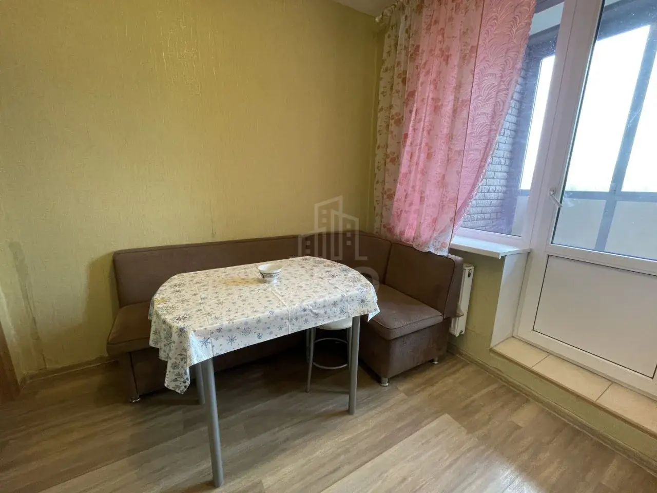 однокомнатная квартира в Санкт-Петербурге по адресу: Областная ул., 1