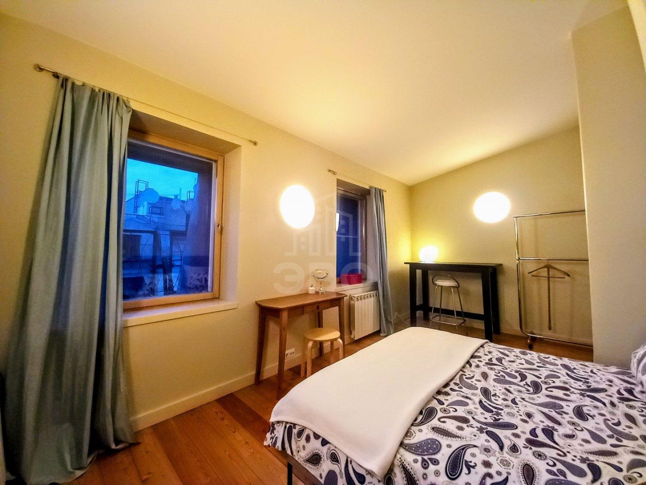 комната в Санкт-Петербурге по адресу: Пушкинская ул., 10