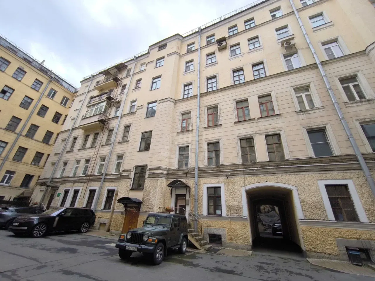 комната в Санкт-Петербурге по адресу: Пушкинская ул., 10