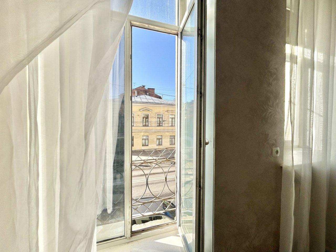 комната в Санкт-Петербурге по адресу: Мытнинская ул., 9