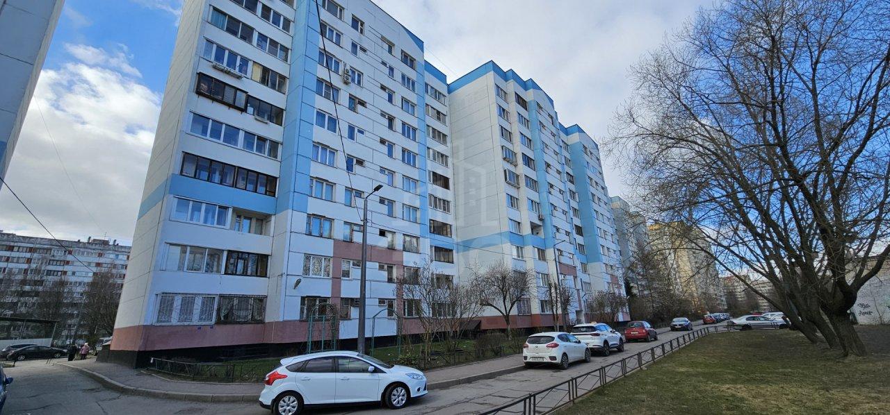 однокомнатная квартира в Санкт-Петербурге по адресу: Серебристый б-р., 25, к 2