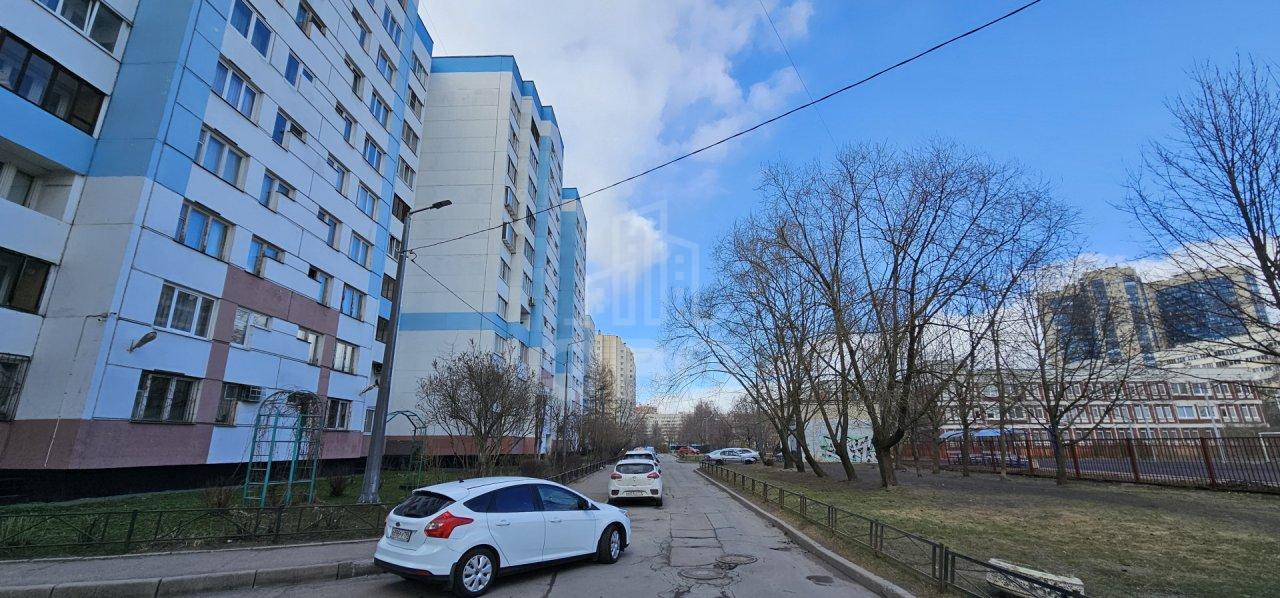 однокомнатная квартира в Санкт-Петербурге по адресу: Серебристый б-р., 25, к 2