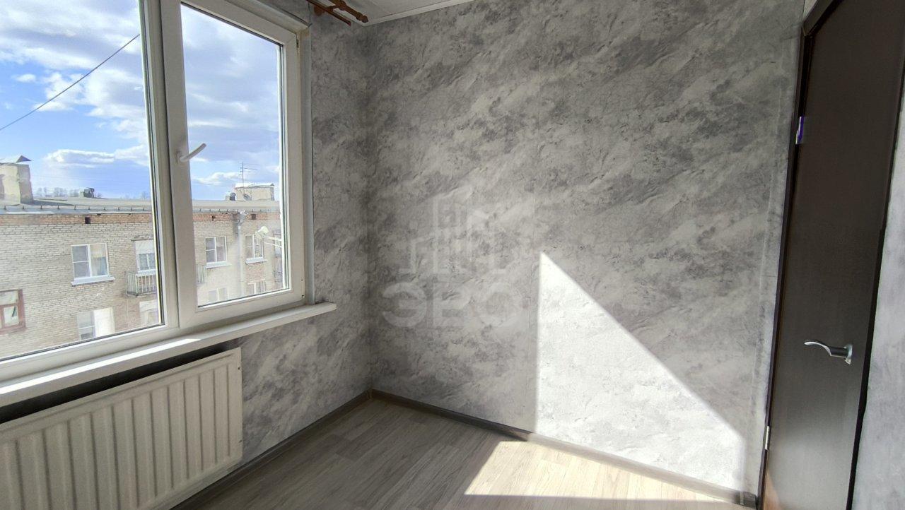 четырехкомнатная квартира в Санкт-Петербурге по адресу: 2-й мкр., 50