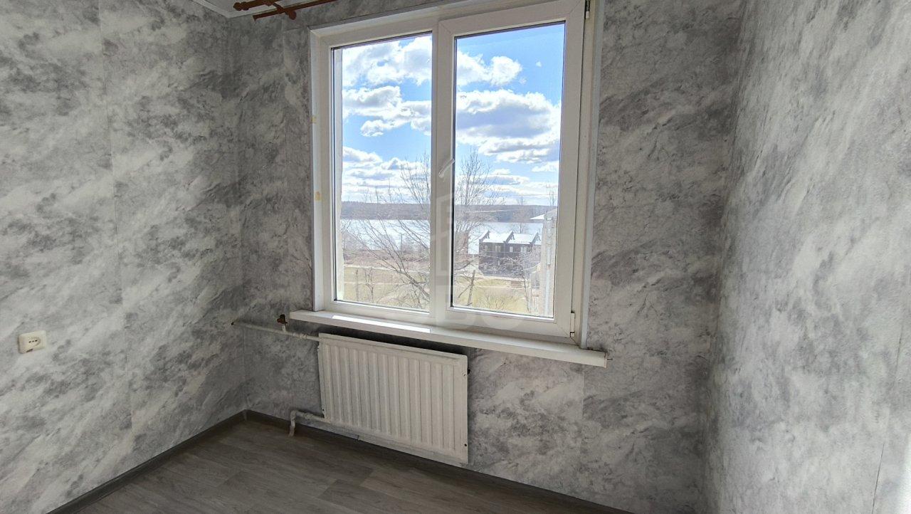 четырехкомнатная квартира в Санкт-Петербурге по адресу: 2-й мкр., 50