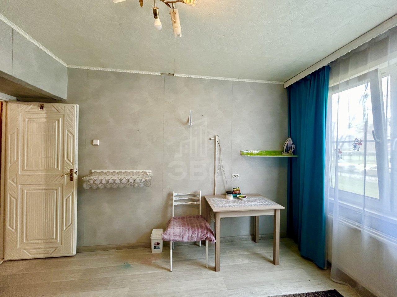 комната в Санкт-Петербурге по адресу: Маршала Жукова проспект, 33, к 1