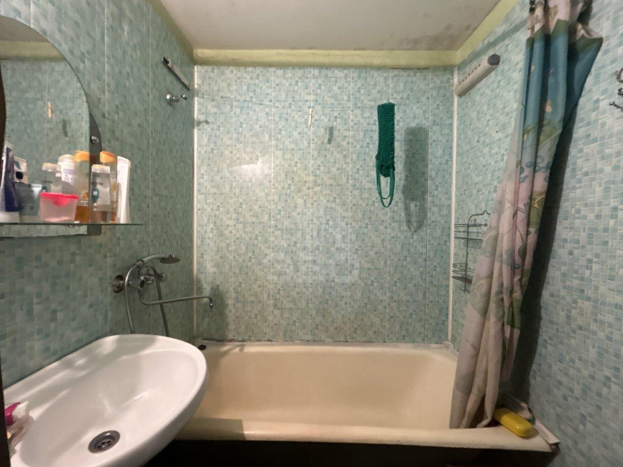 комната в Санкт-Петербурге по адресу: Маршала Жукова проспект, 33, к 1