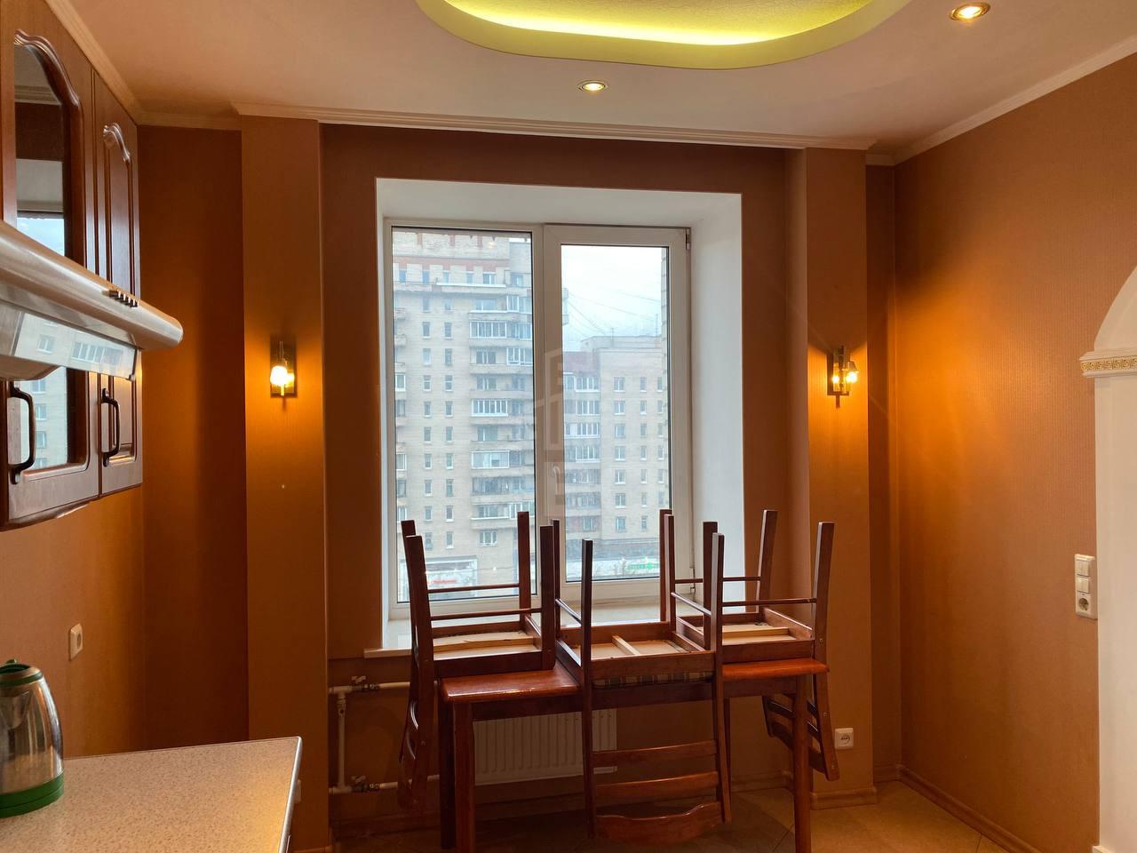 двухкомнатная квартира в Санкт-Петербурге по адресу: Ветеранов проспект, 122