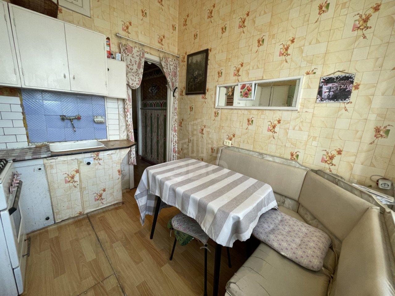 двухкомнатная квартира в Санкт-Петербурге по адресу: Адмирала Лазарева наб., 20, литера б