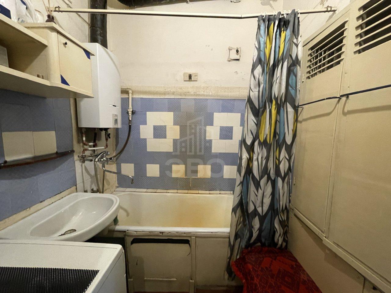 двухкомнатная квартира в Санкт-Петербурге по адресу: Адмирала Лазарева наб., 20, литера б