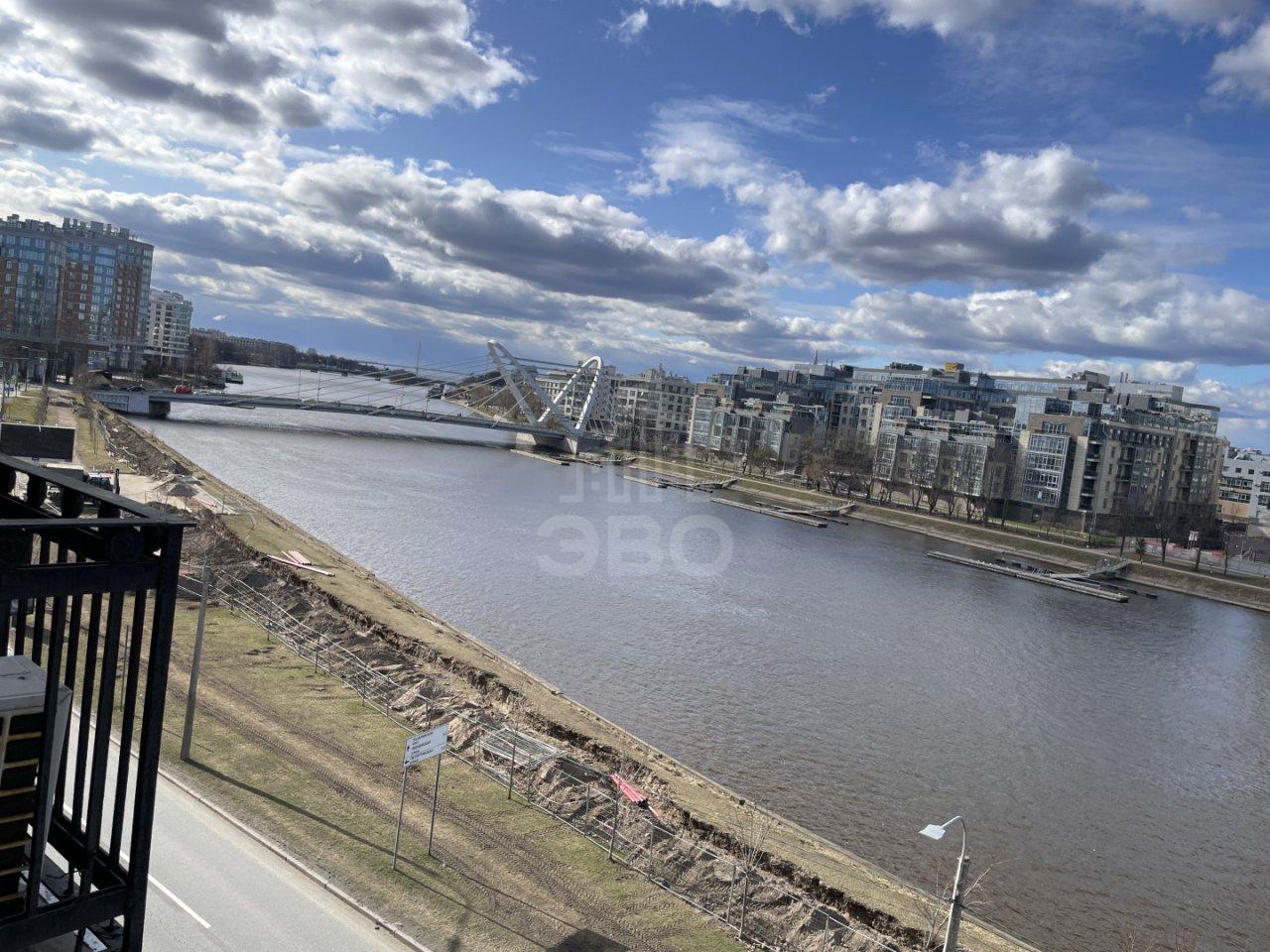 двухкомнатная квартира в Санкт-Петербурге по адресу: Адмирала Лазарева наб., 20, литера б