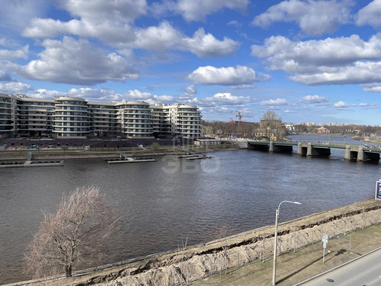 двухкомнатная квартира в Санкт-Петербурге по адресу: Адмирала Лазарева наб., 20, литера б