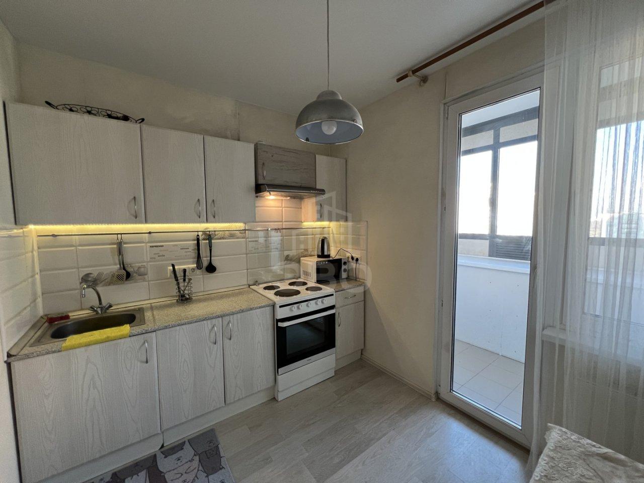 однокомнатная квартира в Санкт-Петербурге по адресу: Лидии Зверевой ул., 3, к 1