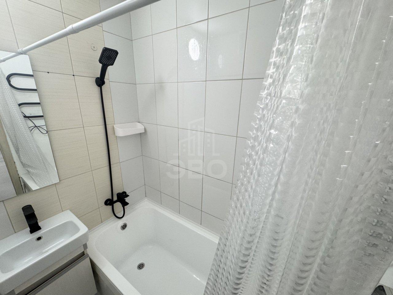 однокомнатная квартира в Санкт-Петербурге по адресу: Вадима Шефнера ул., 12, к 1, строение 1