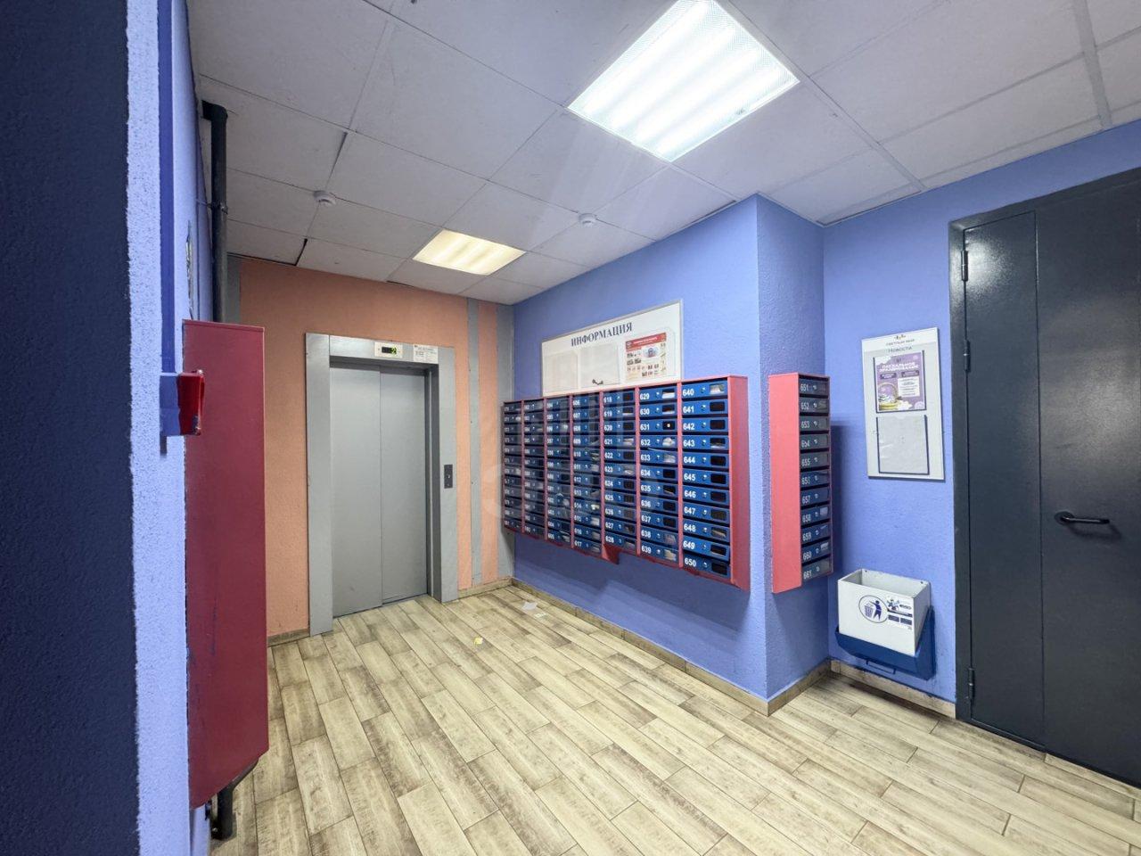 однокомнатная квартира в Санкт-Петербурге по адресу: Вадима Шефнера ул., 12, к 1, строение 1