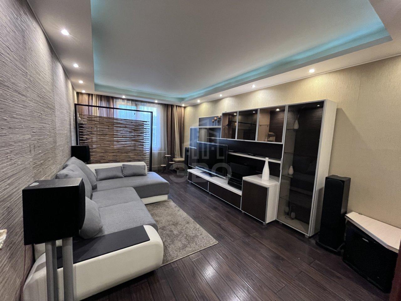 двухкомнатная квартира в Санкт-Петербурге по адресу: Стойкости ул., 13, к 2