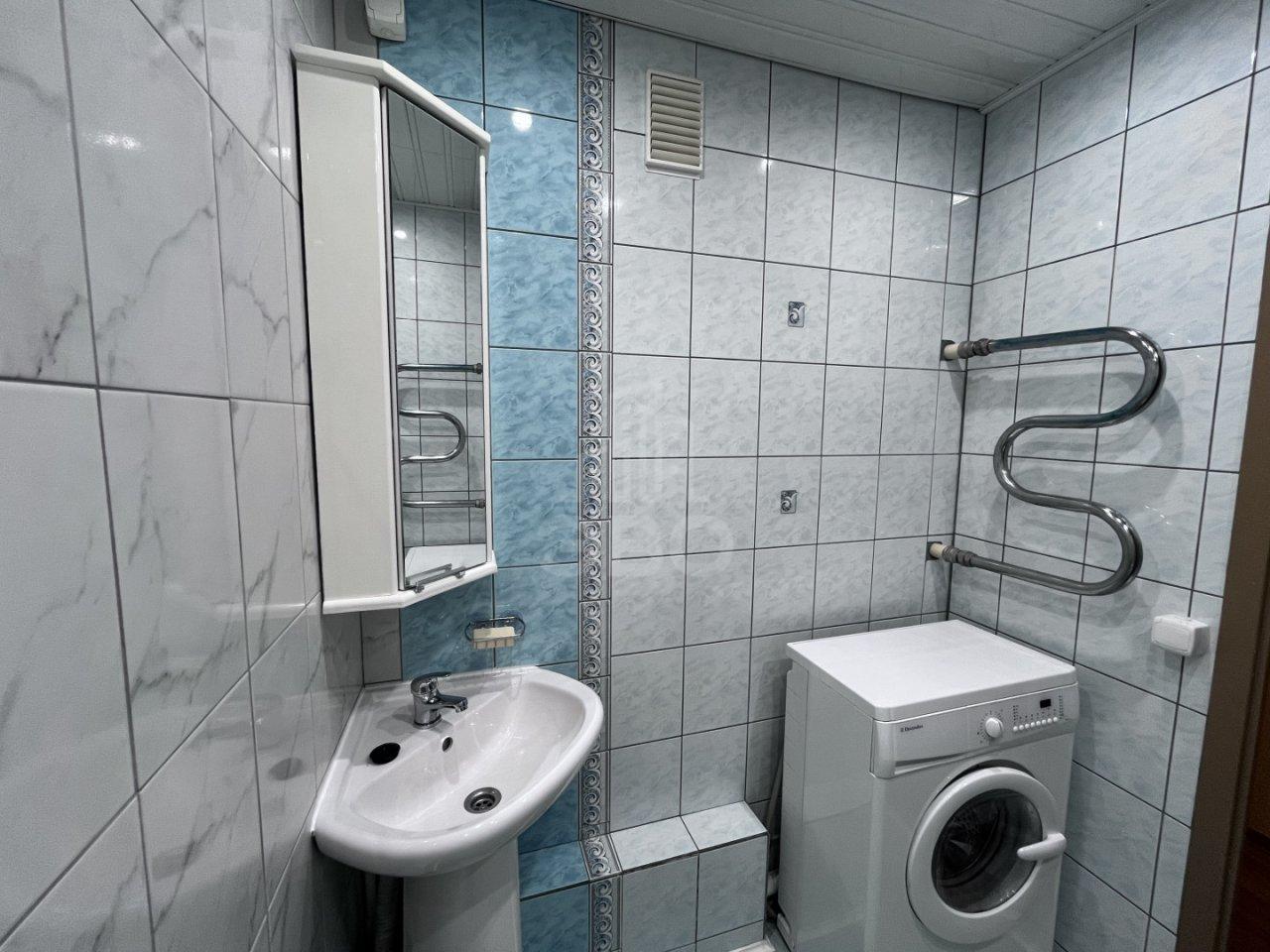 однокомнатная квартира в Санкт-Петербурге по адресу: Доблести ул., 28, к 1