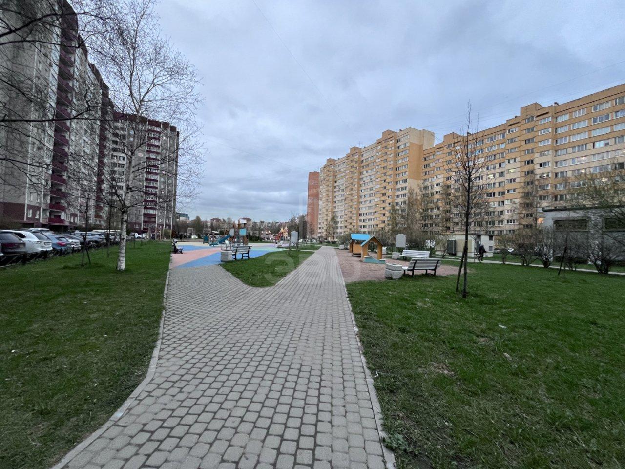 однокомнатная квартира в Санкт-Петербурге по адресу: Доблести ул., 28, к 1