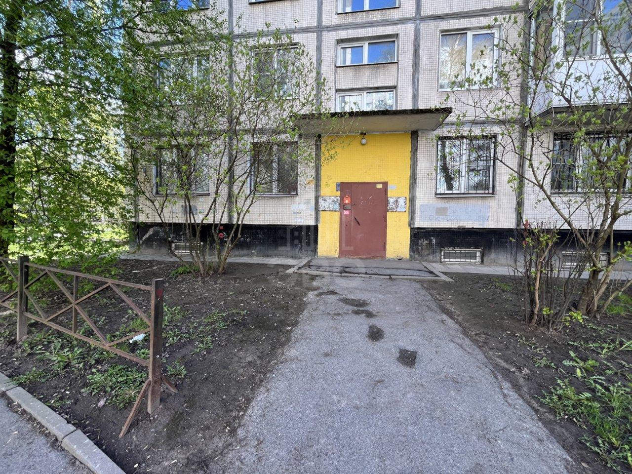 двухкомнатная квартира в Санкт-Петербурге по адресу: Ветеранов проспект, 136