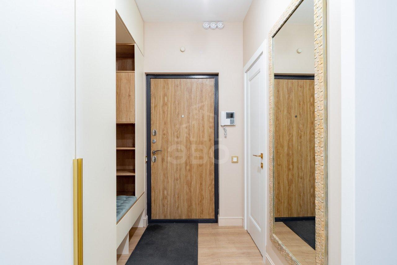 трехкомнатная квартира в Санкт-Петербурге по адресу: Богатырский проспект, 2а, строение 1