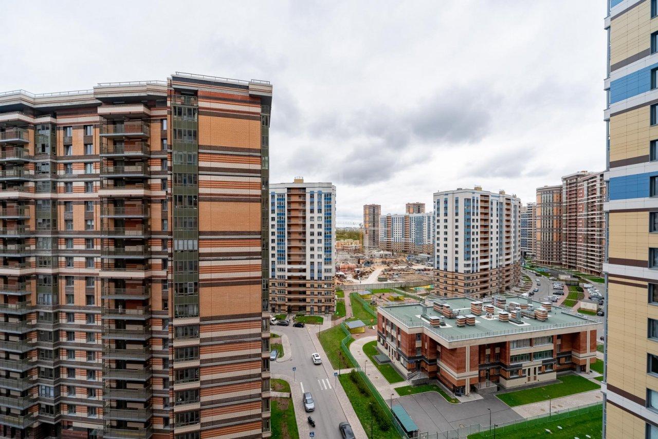 трехкомнатная квартира в Санкт-Петербурге по адресу: Богатырский проспект, 2а, строение 1