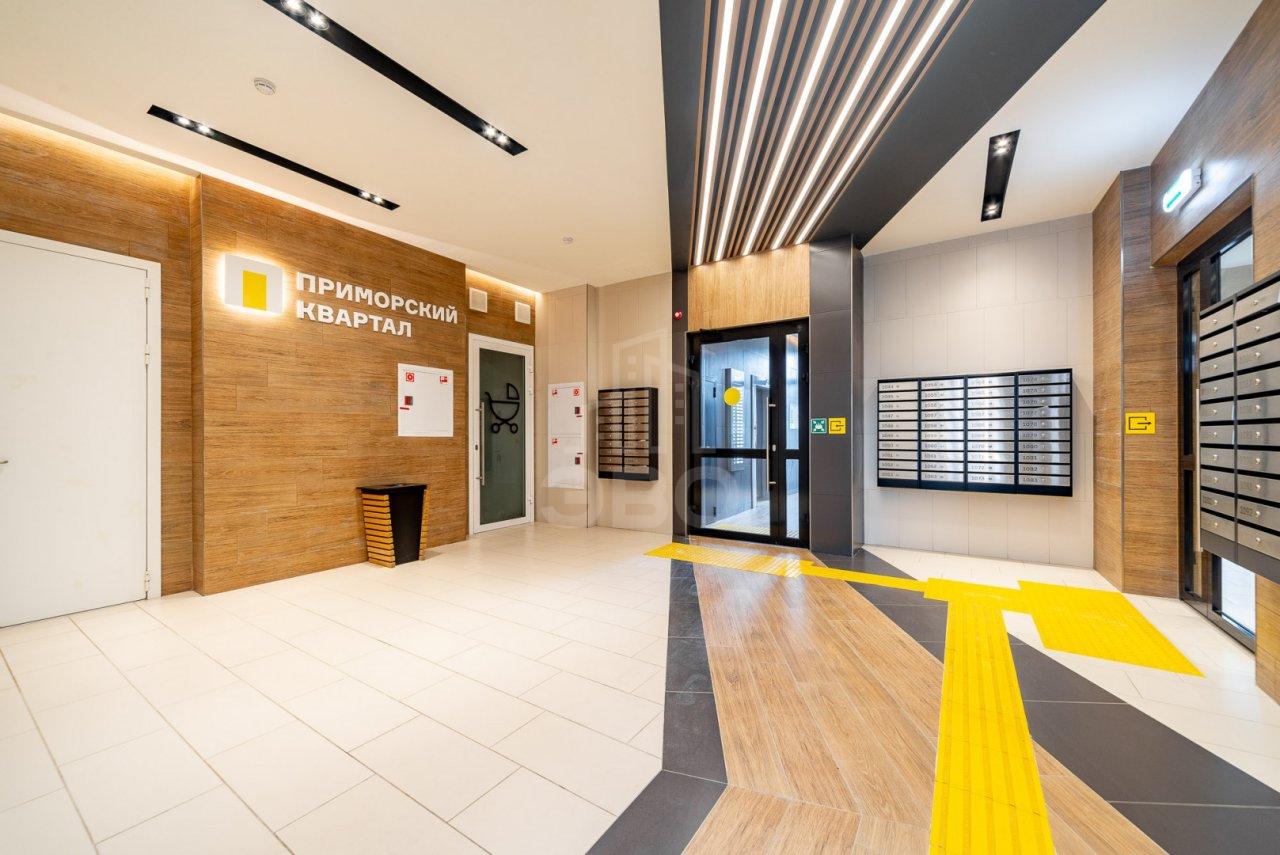 трехкомнатная квартира в Санкт-Петербурге по адресу: Богатырский проспект, 2а, строение 1