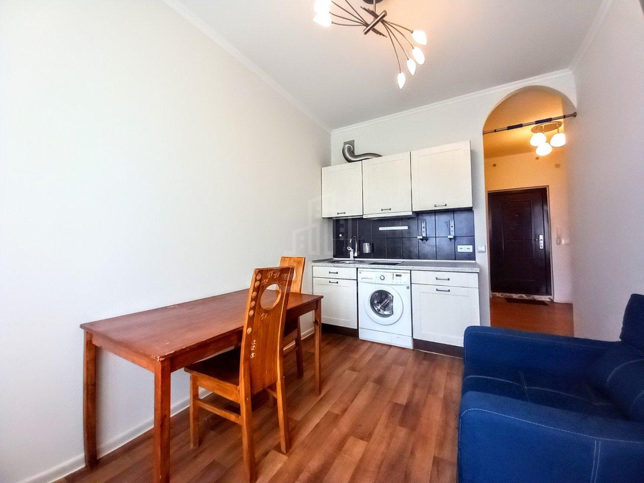 однокомнатная квартира в Санкт-Петербурге по адресу: Богатырский проспект, 55, к 1