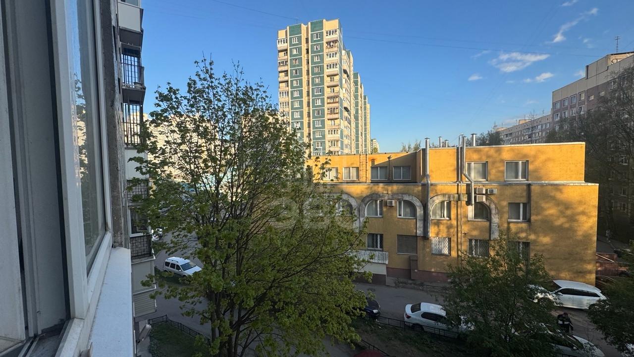 двухкомнатная квартира в Санкт-Петербурге по адресу: Комендантский проспект, 28, к 2