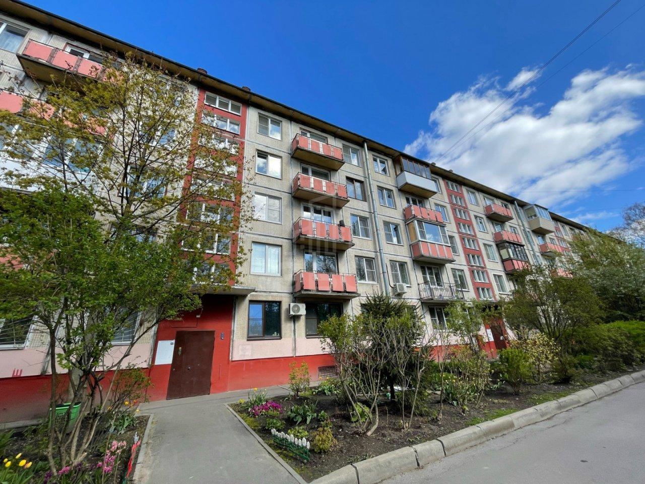 двухкомнатная квартира в Санкт-Петербурге по адресу: Космонавтов проспект, 13