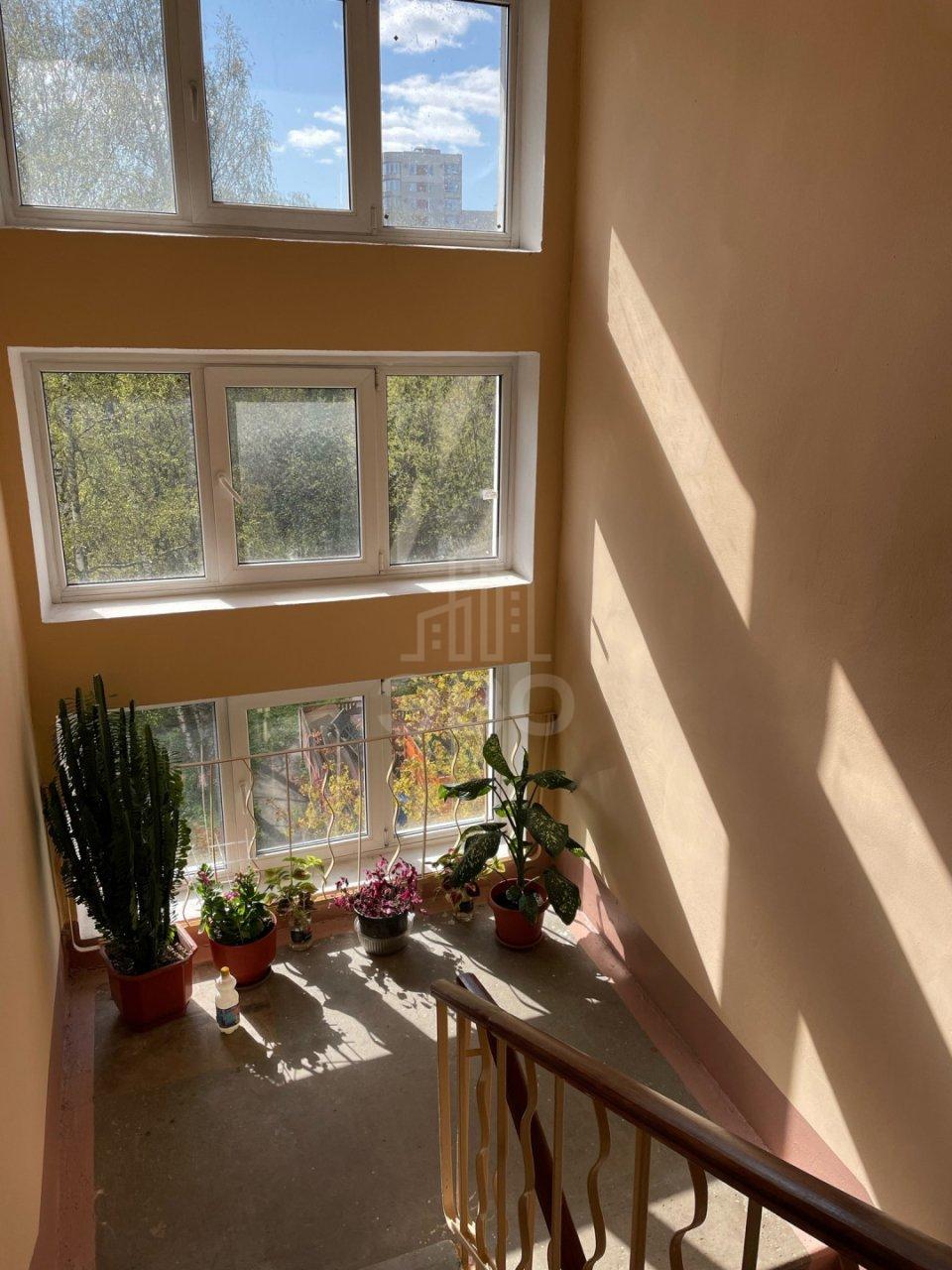 двухкомнатная квартира в Санкт-Петербурге по адресу: Космонавтов проспект, 13