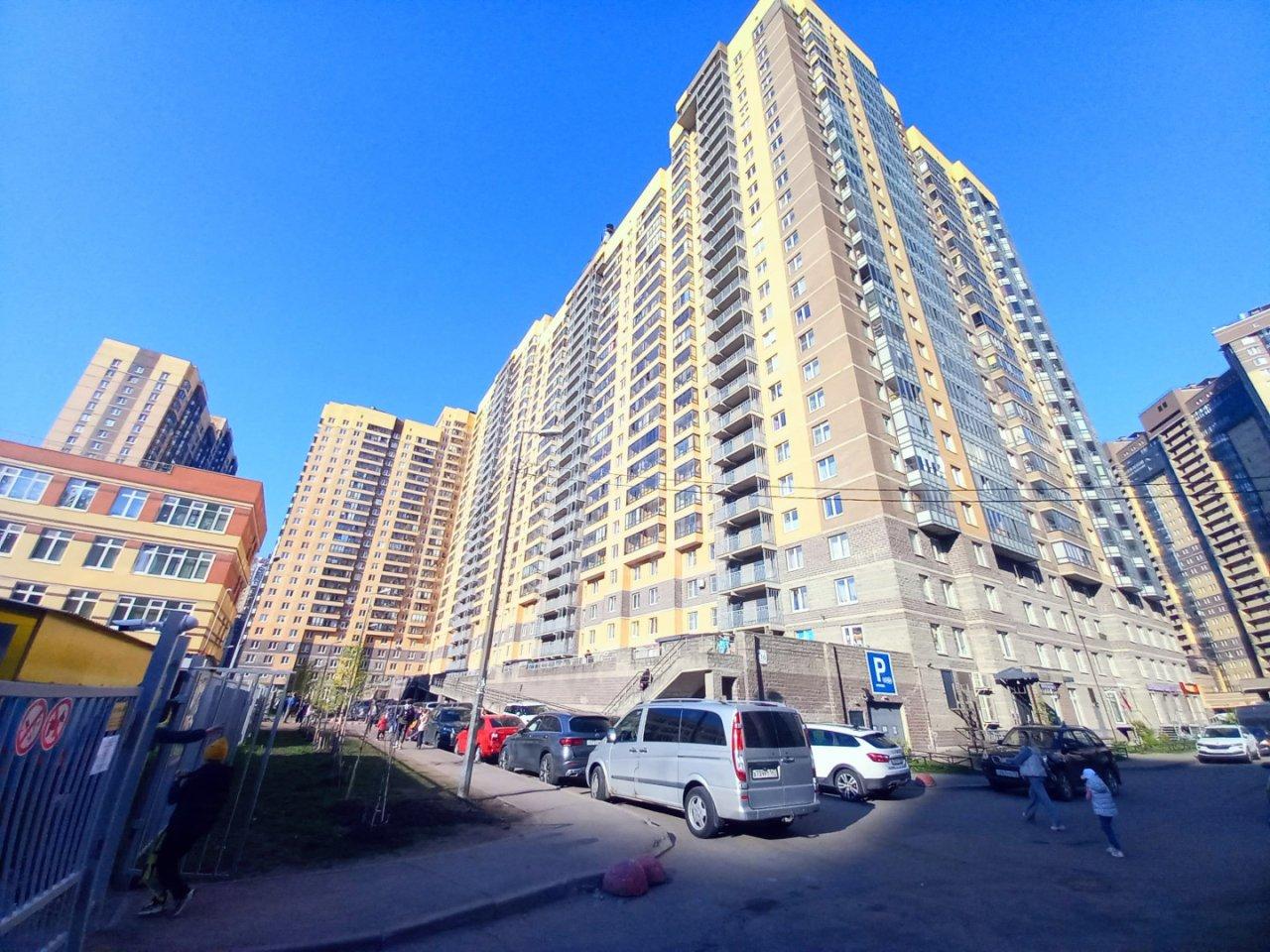 однокомнатная квартира в Санкт-Петербурге по адресу: Фёдора Абрамова ул., 16, к 1