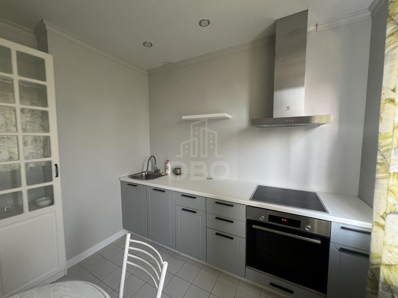 трехкомнатная квартира в Санкт-Петербурге по адресу: Гражданский проспект, 112, к 1