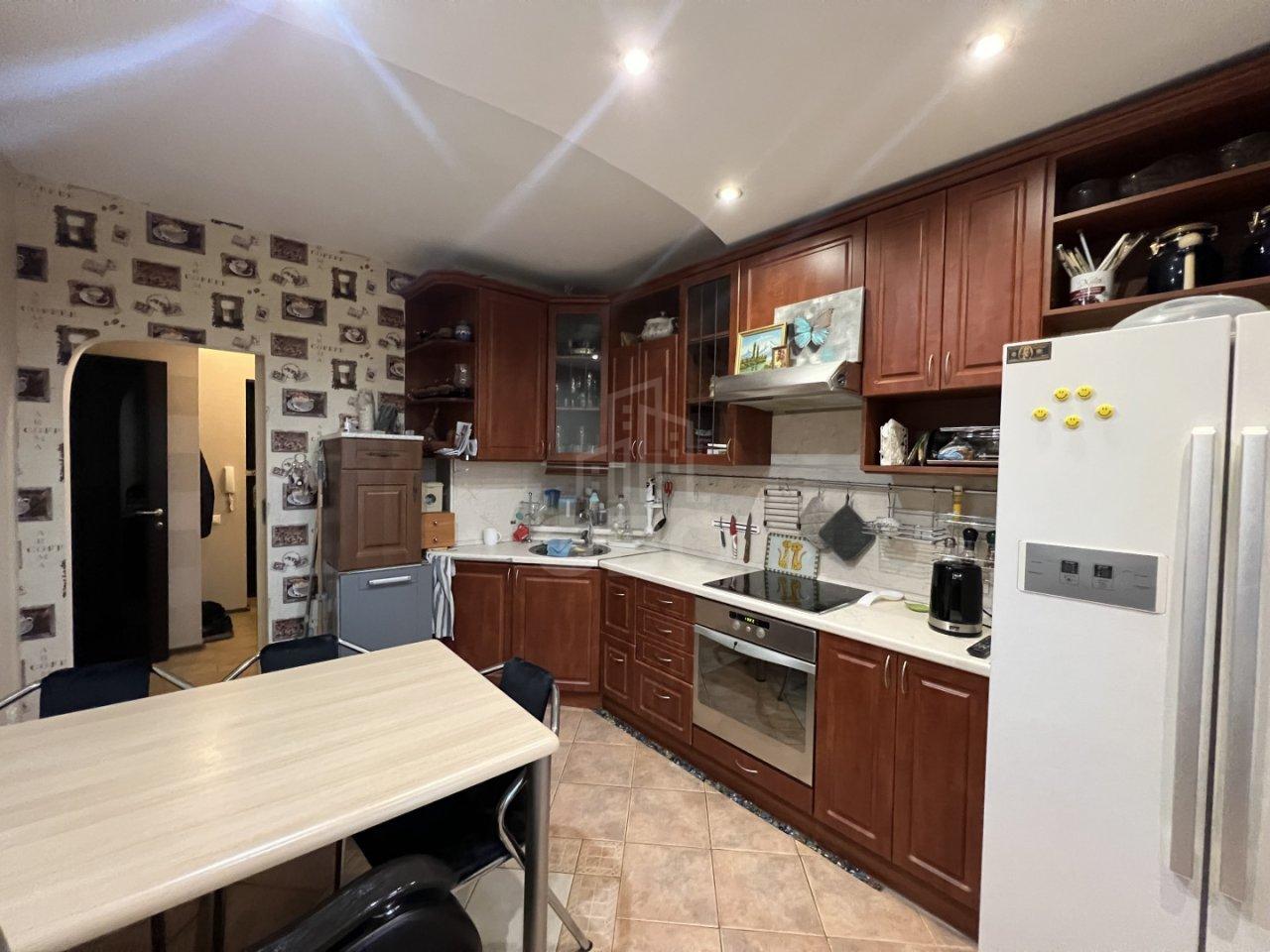 двухкомнатная квартира в Санкт-Петербурге по адресу: Светлановский проспект, 115, к 1