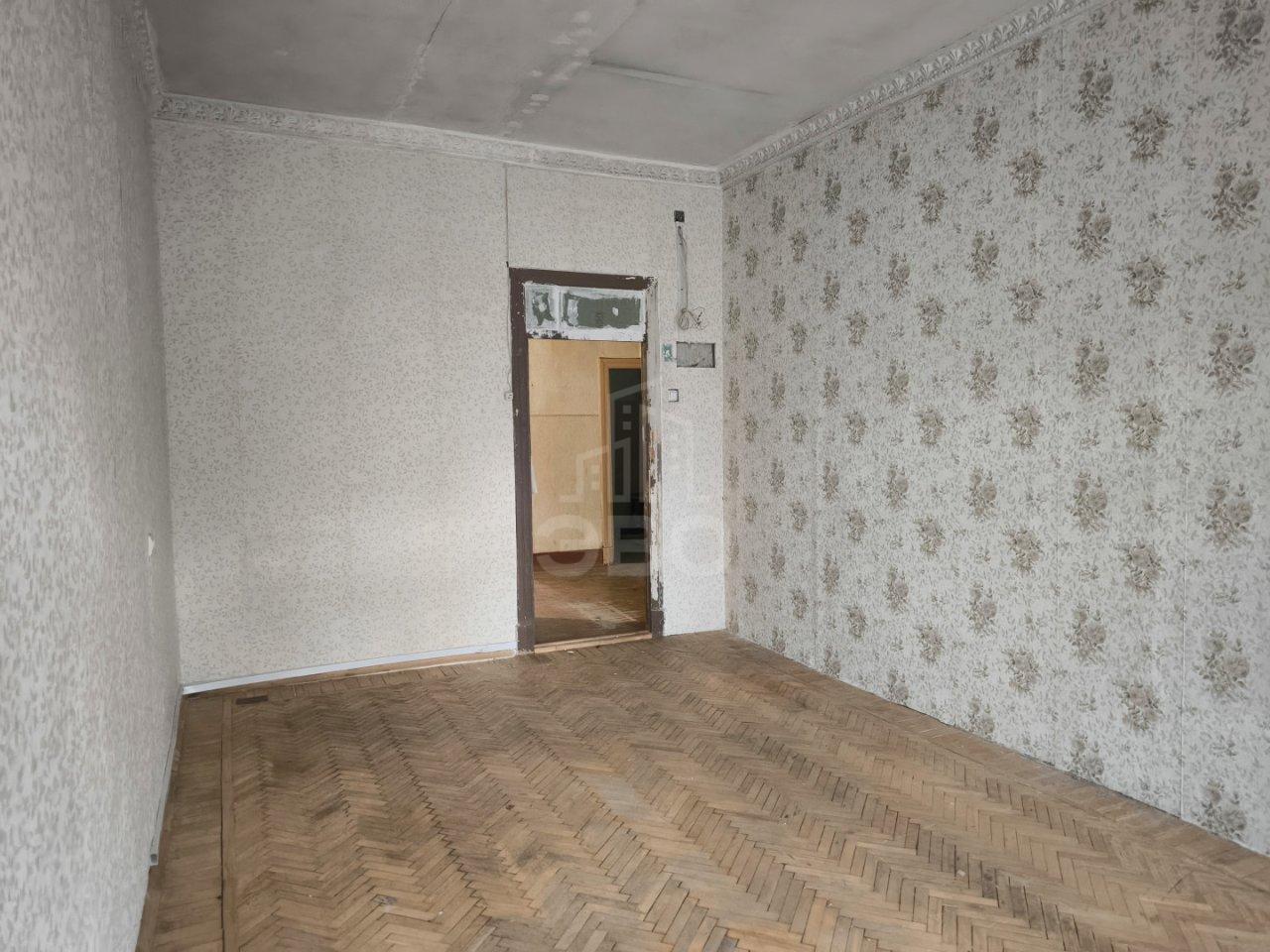 четырехкомнатная квартира в Санкт-Петербурге по адресу: Нейшлотский пер., 15Б