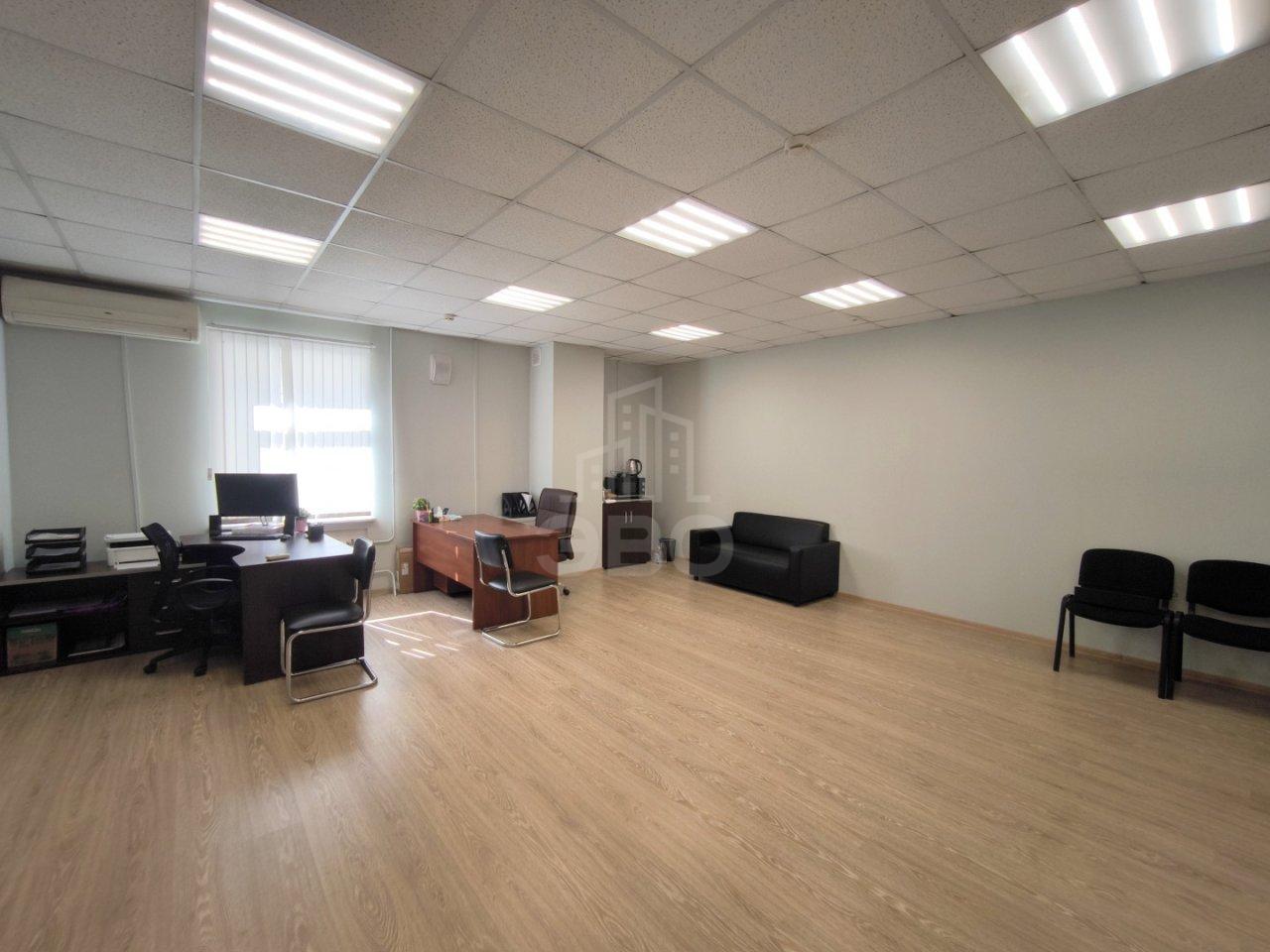 коммерция в Санкт-Петербурге по адресу: 2-я В.О. линия, 37