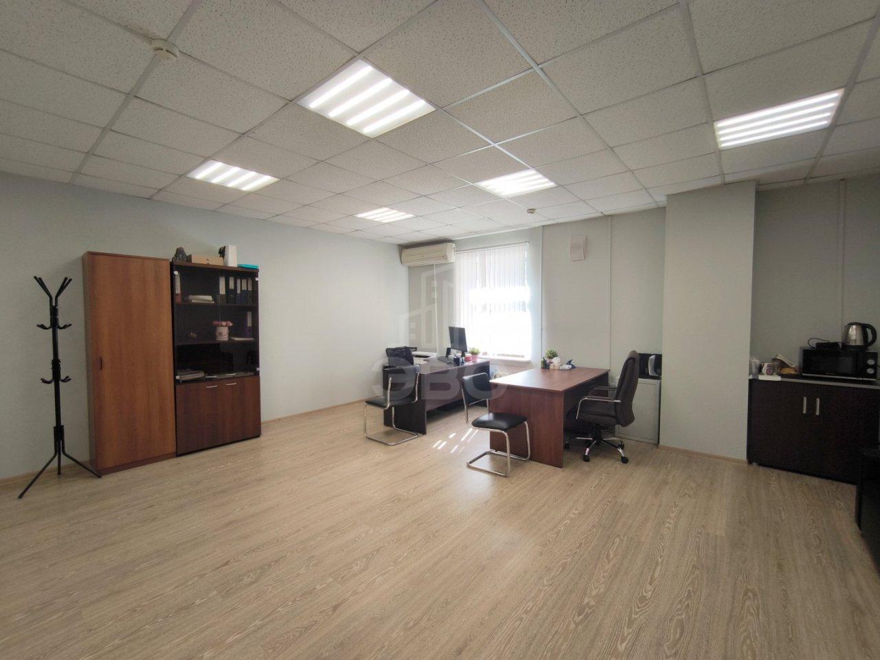 коммерция в Санкт-Петербурге по адресу: 2-я В.О. линия, 37