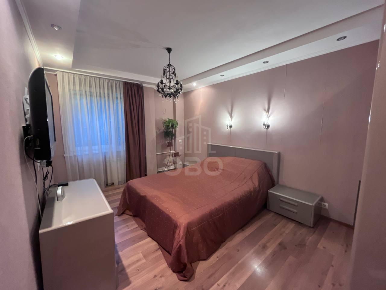 двухкомнатная квартира в Санкт-Петербурге по адресу: Маршала Казакова ул., 9, к 2