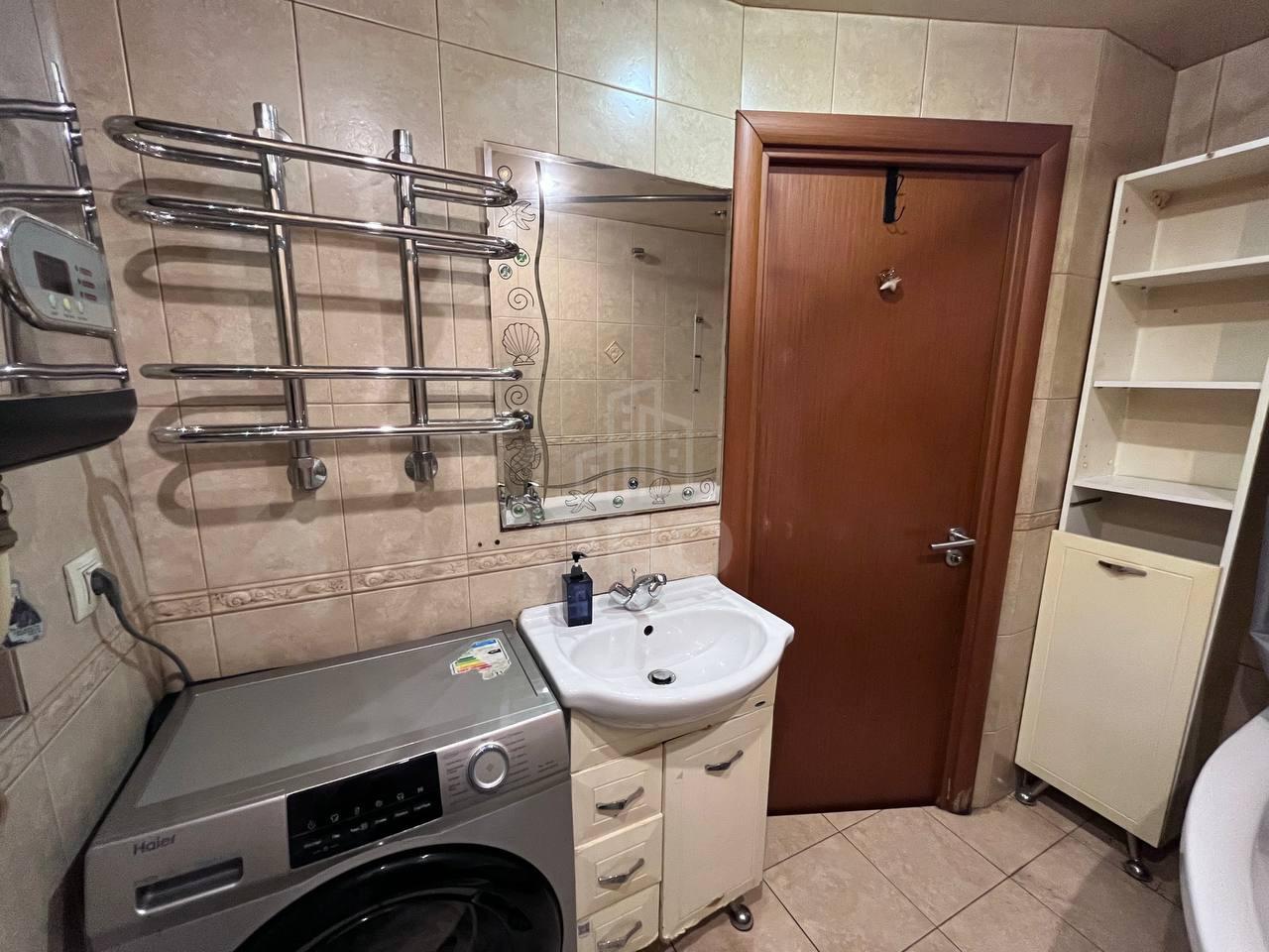 двухкомнатная квартира в Санкт-Петербурге по адресу: Маршала Казакова ул., 9, к 2