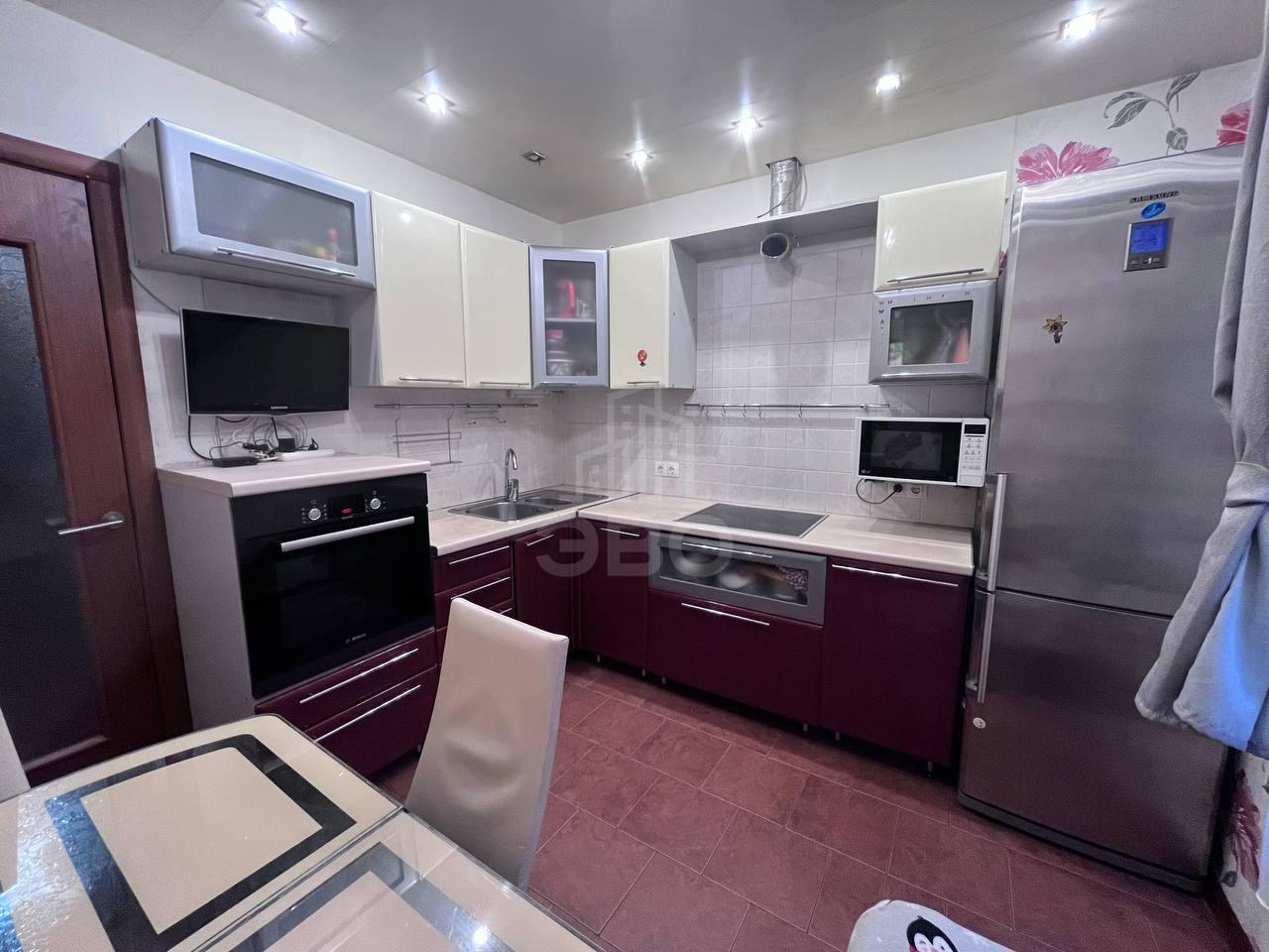 двухкомнатная квартира в Санкт-Петербурге по адресу: Маршала Казакова ул., 9, к 2